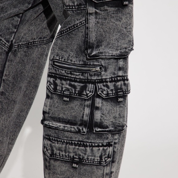 Fashion nova cargo jeans - Picture 3 of 4